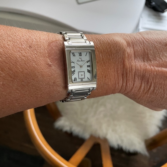 Lucien Piccard Stainless Tank Watch - Picture 5 of 7